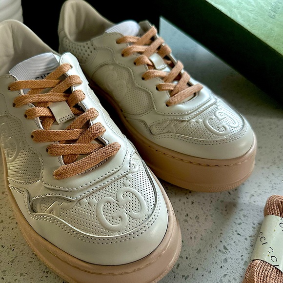 Gucci Sneakers 68491136404Z - Picture 2 of 4